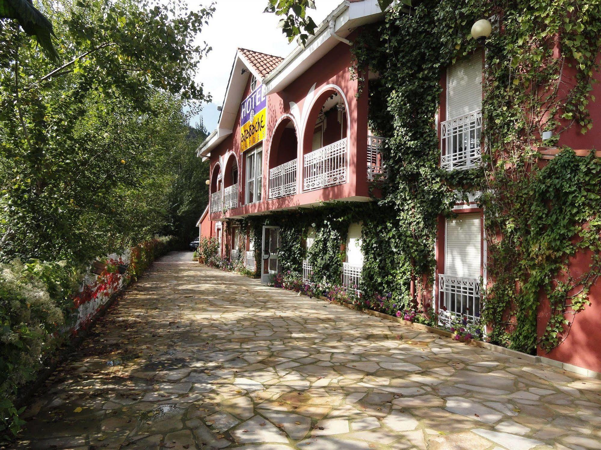 Hotel Azabache Susierra Cangas de Onis Bagian luar foto
