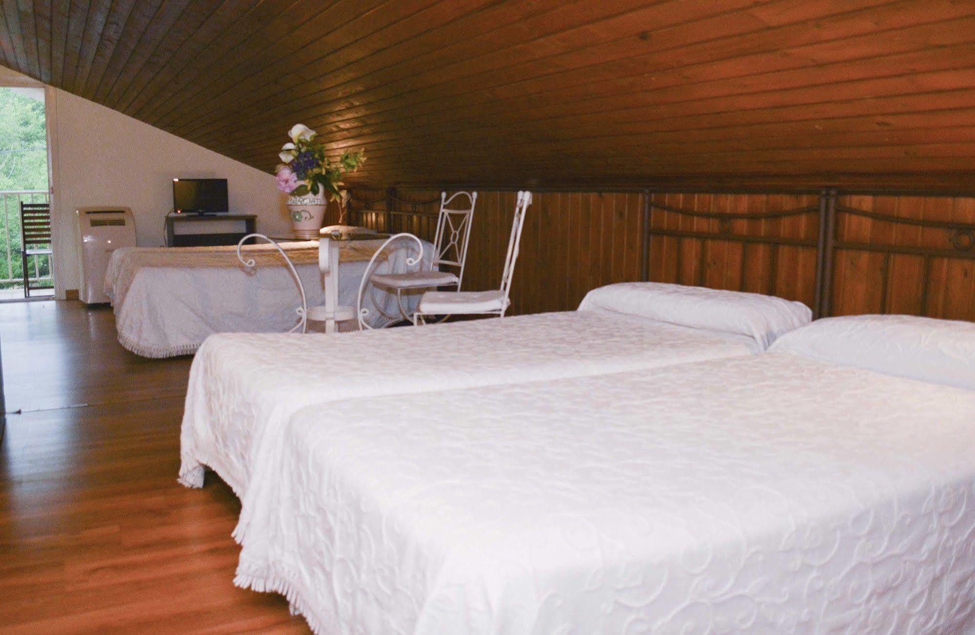 Hotel Azabache Susierra Cangas de Onis Bagian luar foto